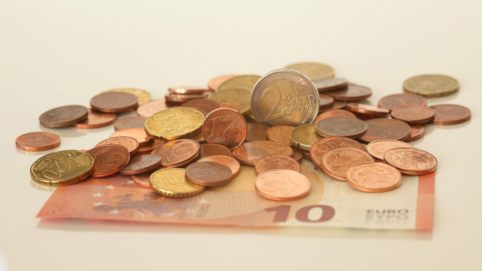 banknotai ir monetos